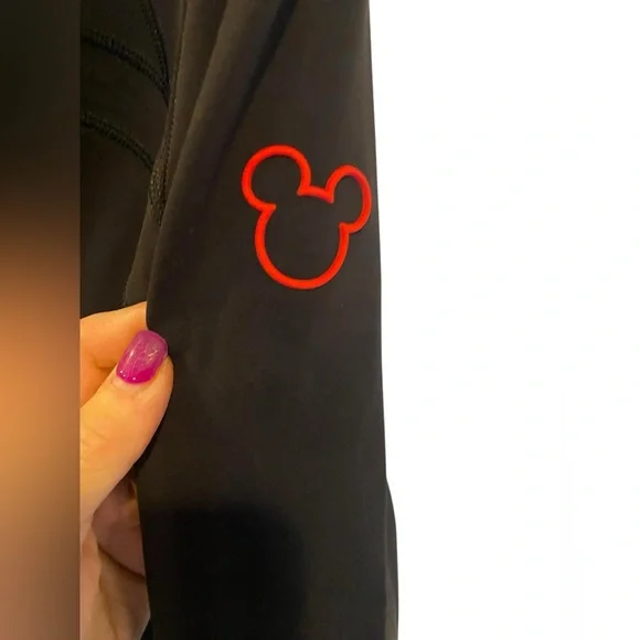 NWT Lululemon define nulu jacket *Disney BLACK/RED Size 4 - Picture 2 of 4